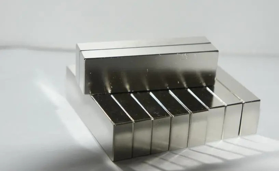 Magnet-Block-Zn des Neodym-N45, das leistungsfähige Neodym-Stabmagneten beschichtet