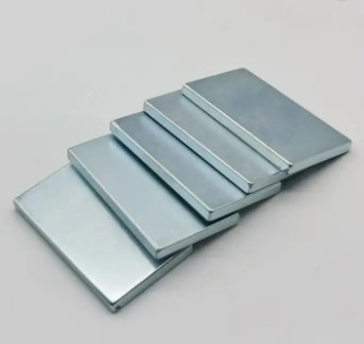 Magnet-Block-Zn des Neodym-N45, das leistungsfähige Neodym-Stabmagneten beschichtet