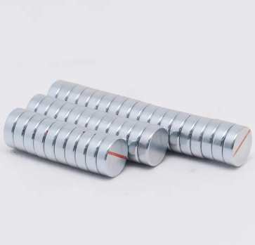 Kundengebundener super starker seltene Erdmagnet der Zylinder-Neodym-Magnet-N35-N52
